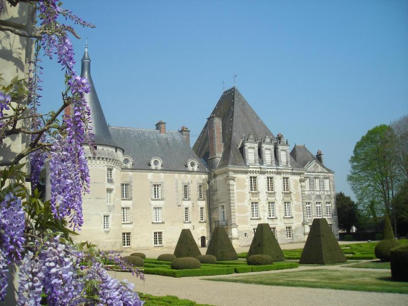 Château d'Azay-le-Ferron, Indre en Berry, patrimoine de Brenne